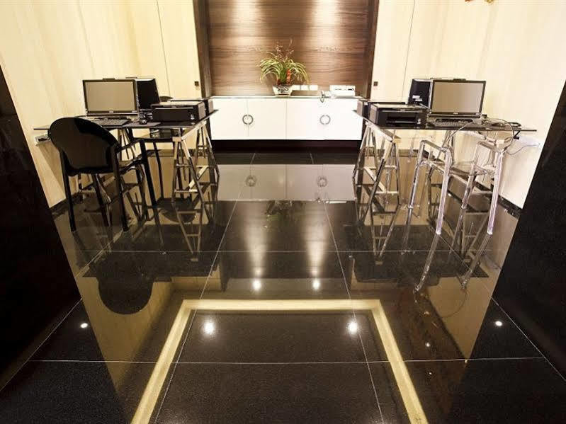 Royal Group Hotel Ho Yi Branch Kaohsiung Exterior photo